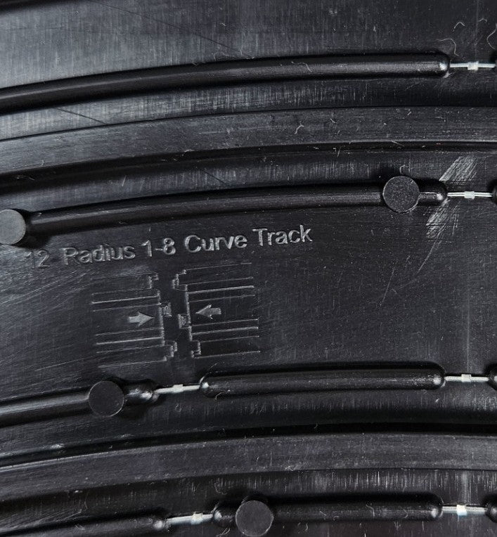 Auto World Track (Bulk Item) 12" Radius 1/8 Circle Curve Track (1 piece)