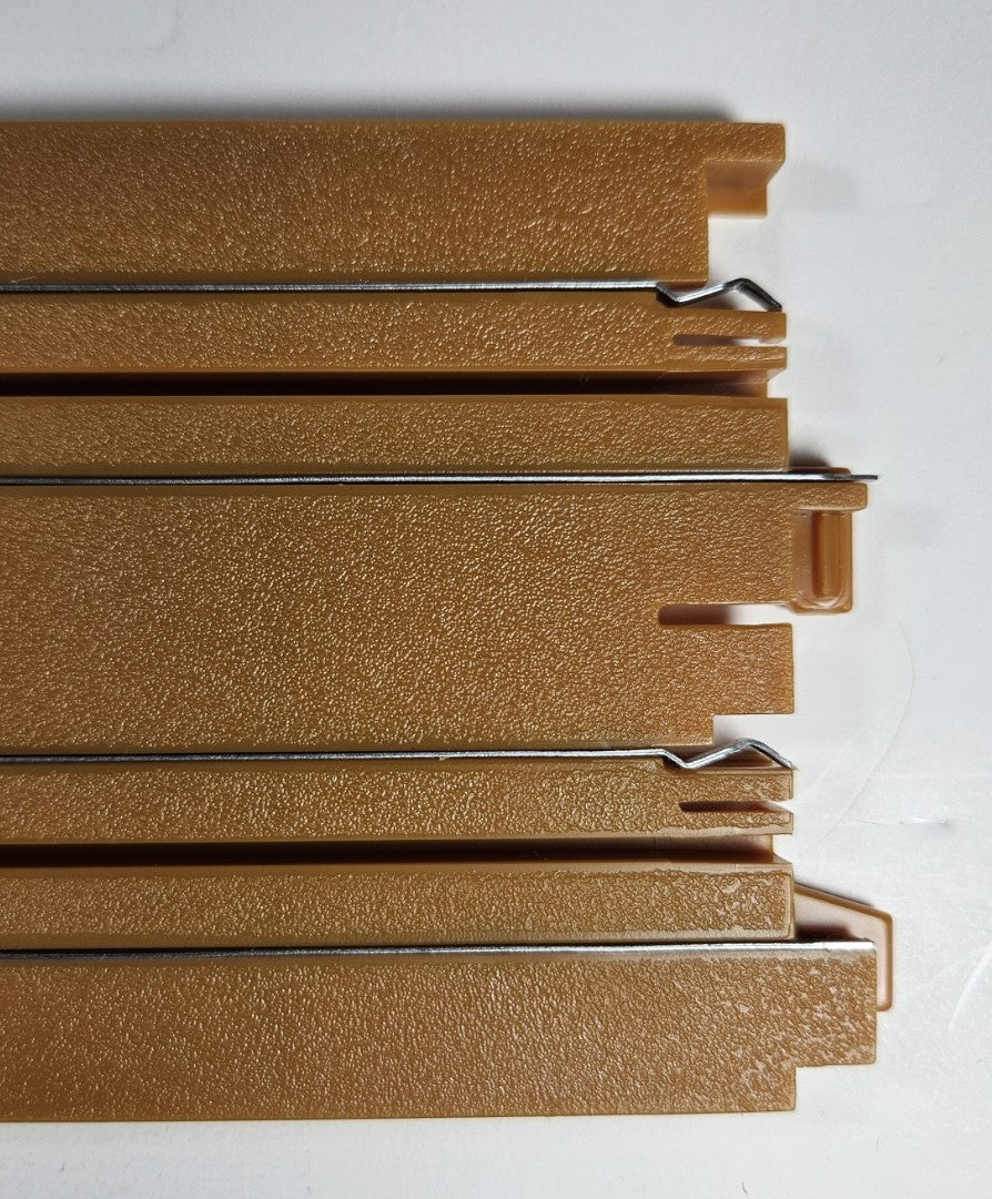 Auto World Track (Bulk Item) 15" Straight Track (Amber) (1 piece)