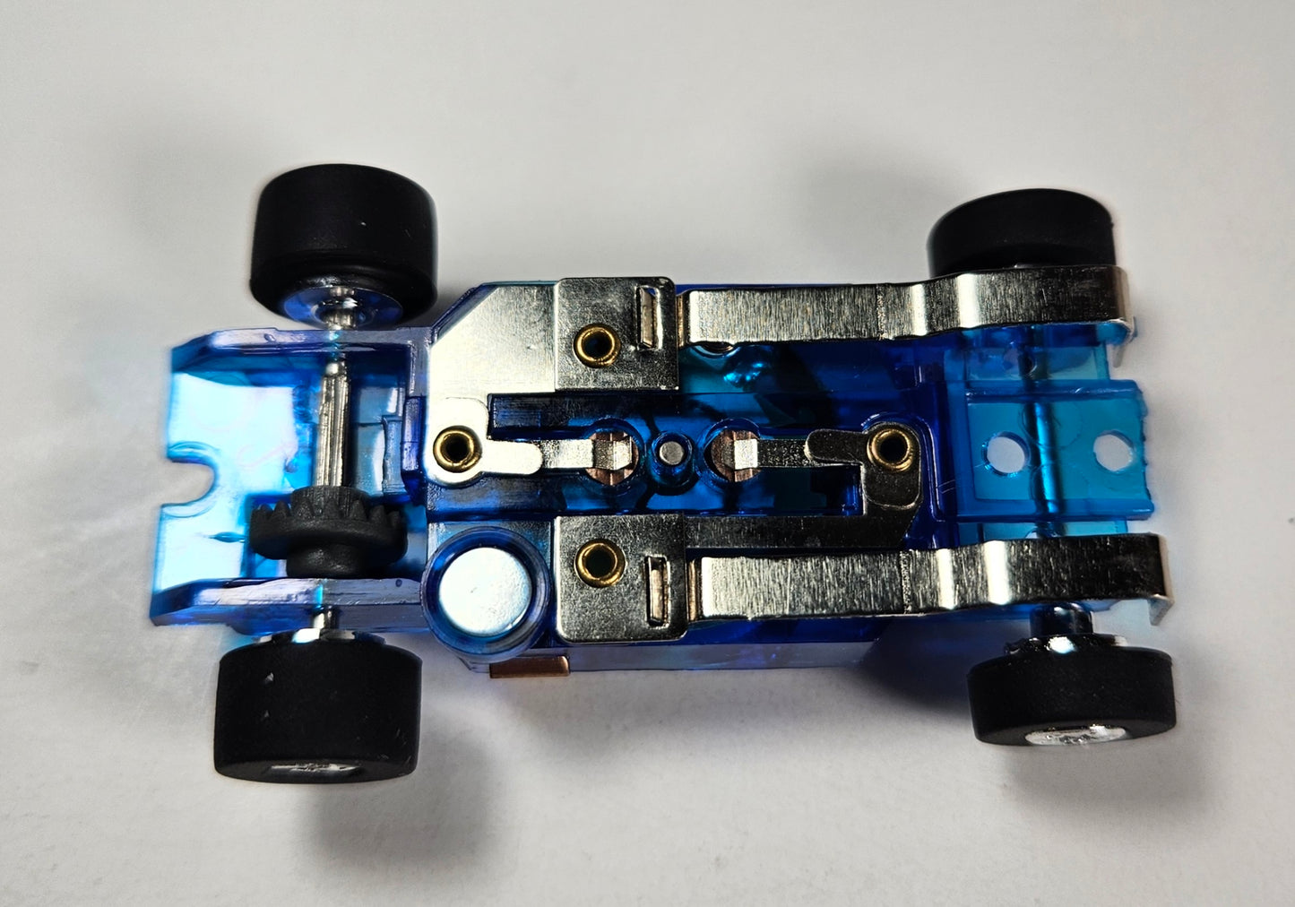 Auto World Parts Thunderjet Complete Chassis. Blue Chassis, Chrome Wheels, Black Tires (Long Wheelbase)