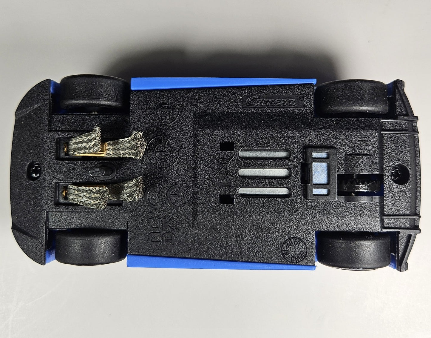 Carrera Go 64227 (PRE-OWNED) Audi R8 LMS GT3 DTM No. 7 Ricardo Feller 1/43 Scale Slot Car