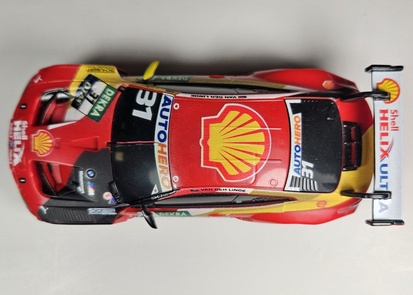 Carrera Go 64224 (PRE-OWNED) BMW M4 GT3 DTM Sheldon van der Linde No. 31 1/43 Scale Slot Car