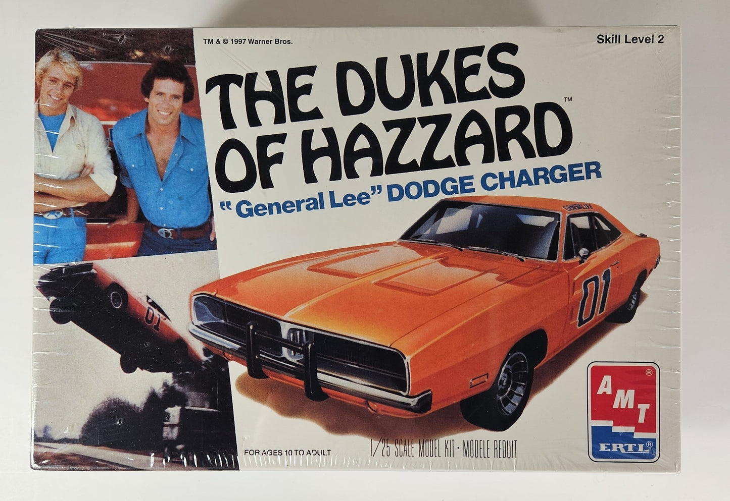AMT Model Kit 8597 The Dukes of Hazard "General Lee' Dodge Charger 1/25 Scale