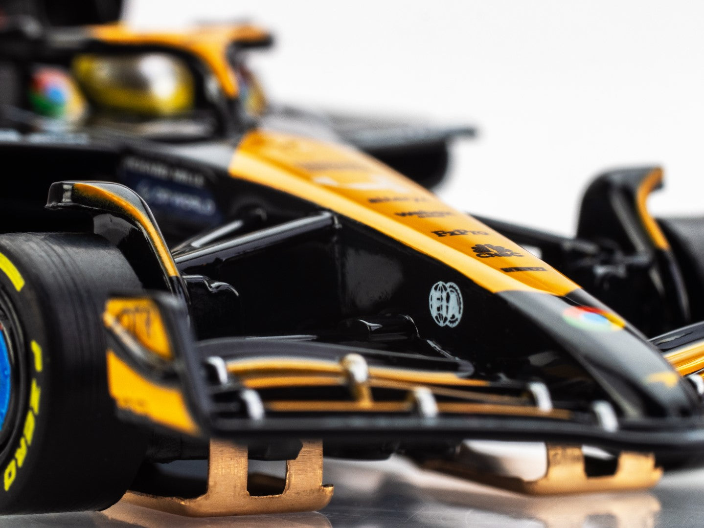 AFX Mega G+ 22103 McLaren F1 MCL38 #4 AU 2024 - HO Scale Slot Car