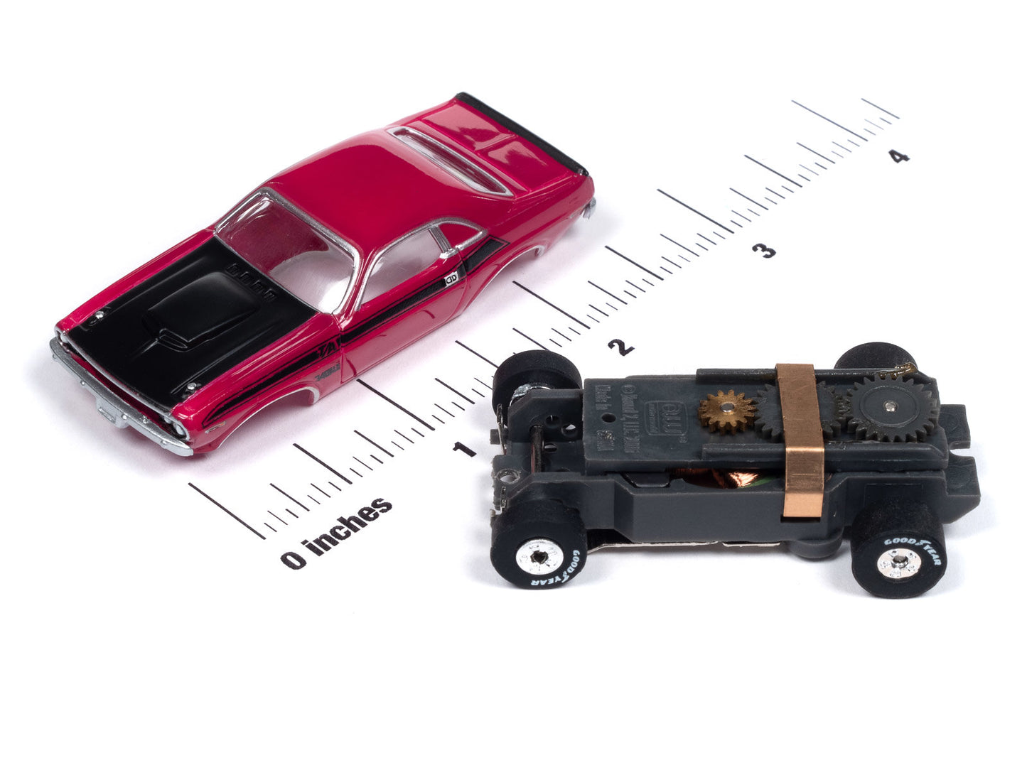 Auto World Thunderjet SC406-4B 1970 Dodge Challenger T/A Panther Pink HO Scale Slot Car