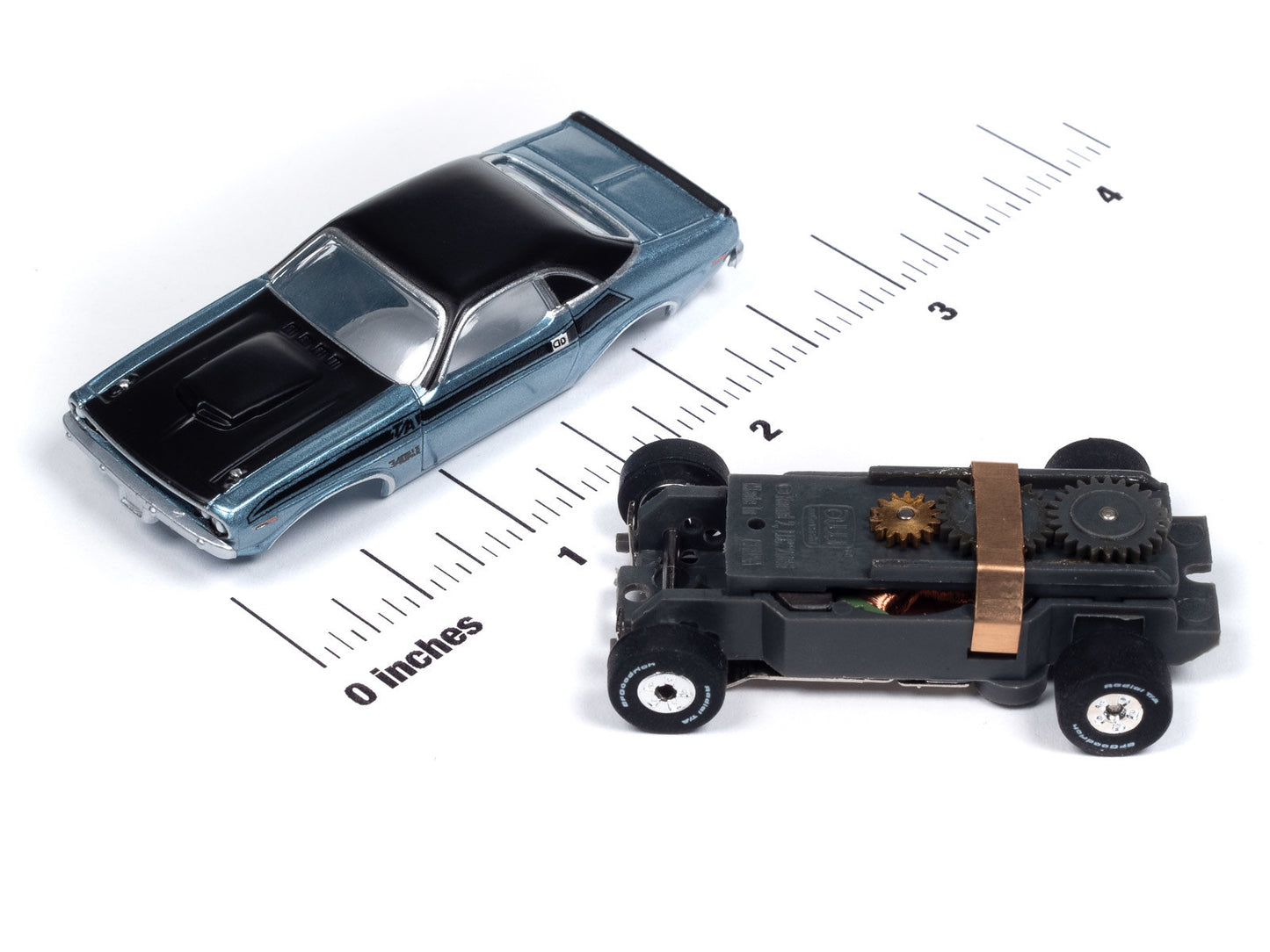 Auto World Thunderjet SC406-4A 1970 Dodge Challenger T/A Light Blue Poly HO Scale Slot Car