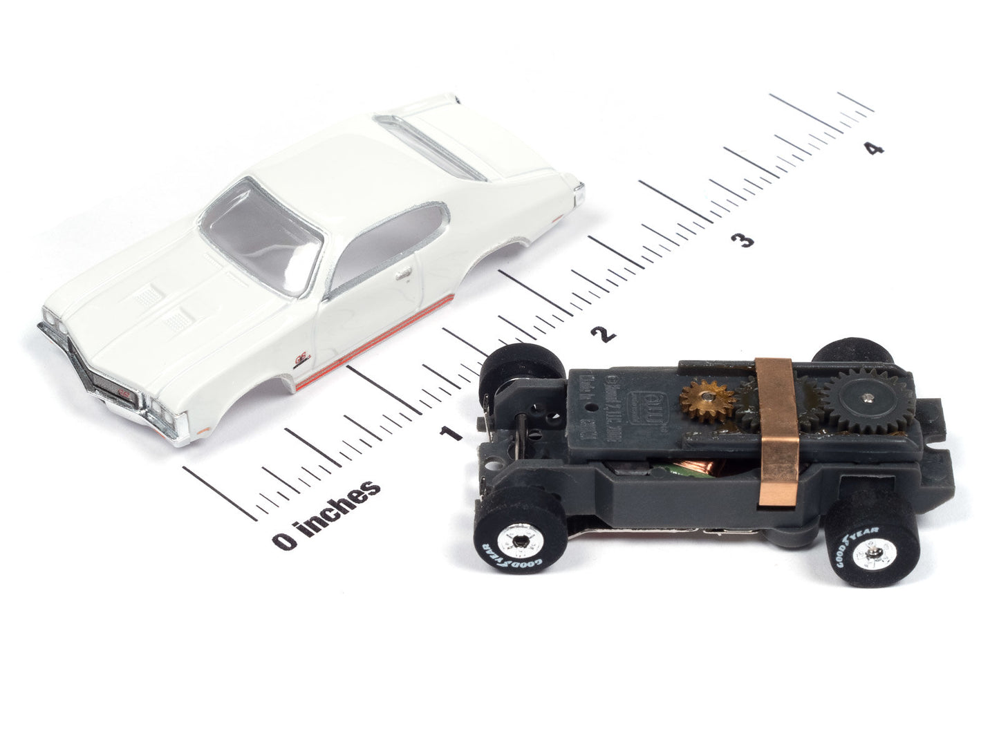 Auto World Thunderjet SC406-3A 1970 Buick GS Glacier White HO Scale Slot Car