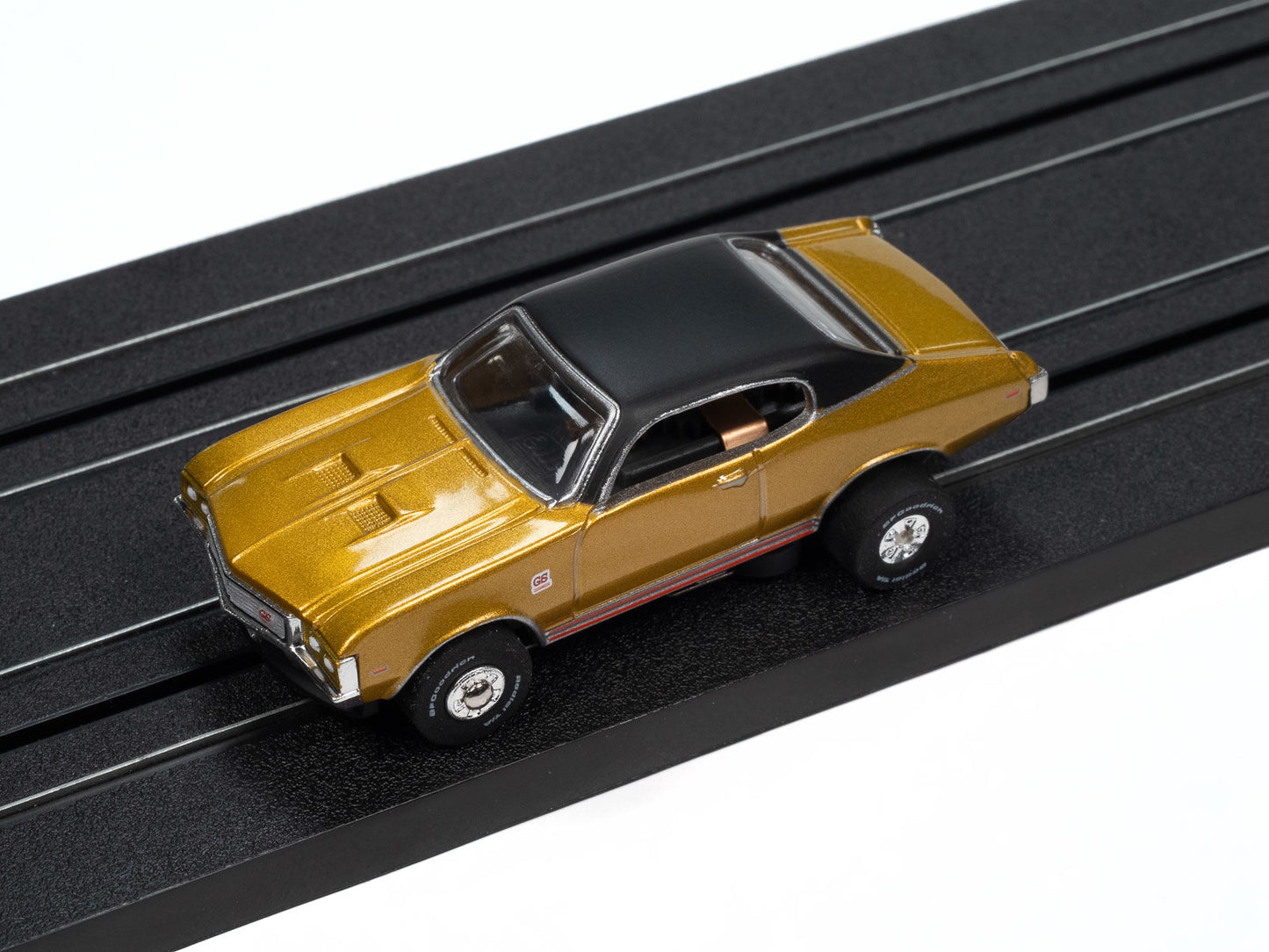Auto World Thunderjet SC411-4B 1972 Buick GS (Gold) HO Scale Slot Car