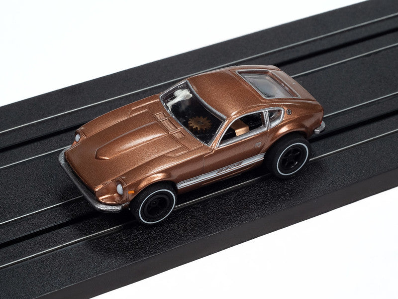 Auto World Xtraction SC412-3A 1973 Datsun 240z (Brown) HO Scale Slot Car