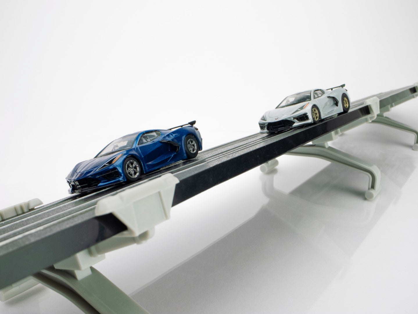 AFX Accessories 70615 Bridge Support - Low Bridge (3 Pack)