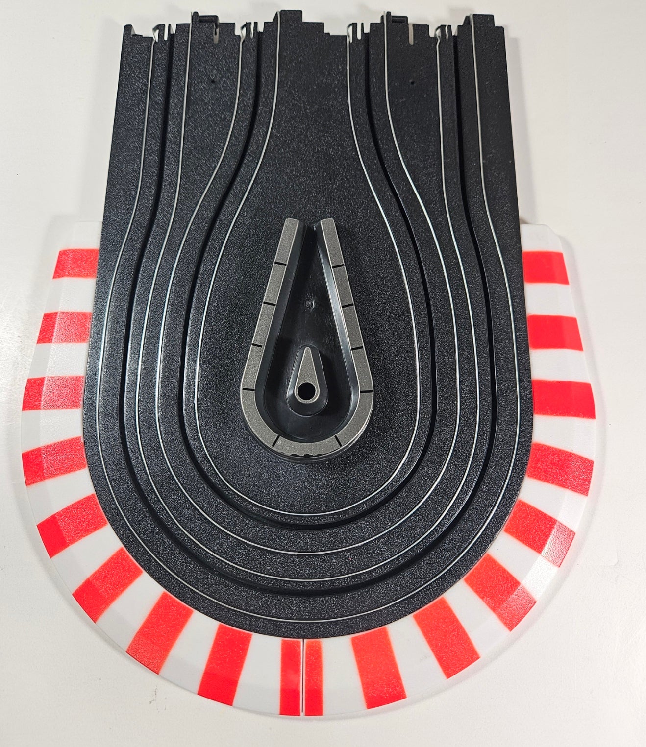 AFX Track (Bulk Item) Hairpin Curve - 3" Radius 1/2 Curve