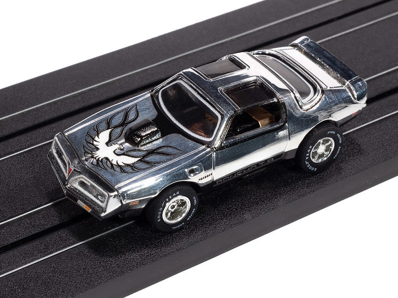 Auto World Xtraction SC410-3B 1977 Pontiac Firebird T/A (Chrome, Black & White) HO Scale Slot Car