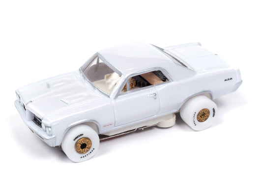 Auto World Thunderjet SC406-1A 1964 Pontiac GTO iWheels HO Scale Slot Car