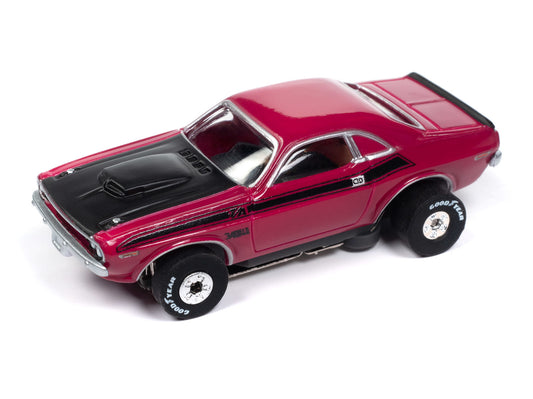 Auto World Thunderjet SC406-4B 1970 Dodge Challenger T/A Panther Pink HO Scale Slot Car
