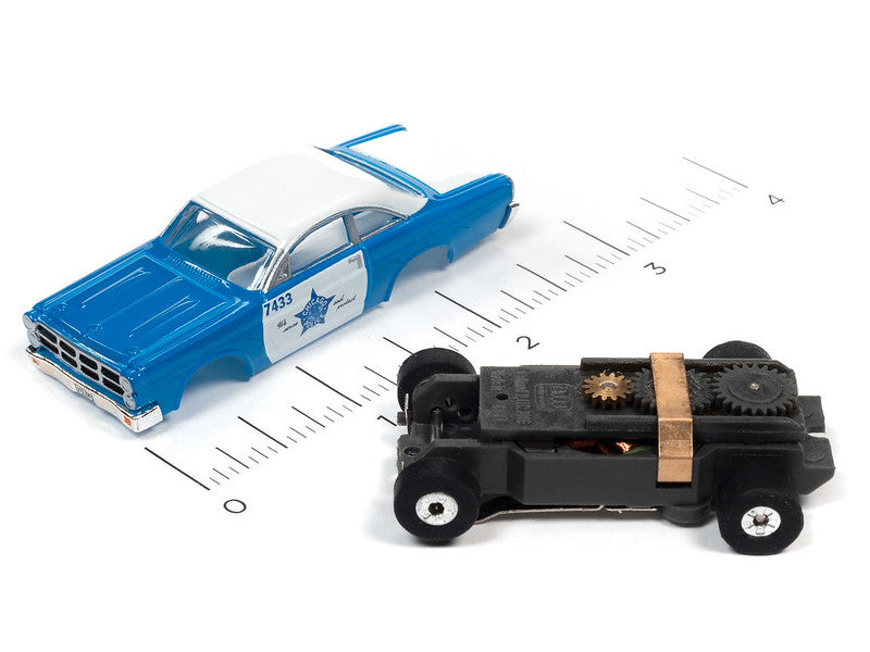 Auto World Thunderjet SC367 -4 R34 1967 FORD FAIRLANE CHICAGO POLICE DEPARTMENT HO Scale Slot Car