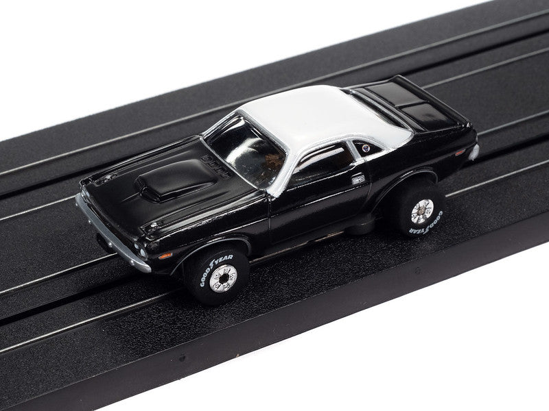 Auto World Thunderjet SC385 R3 MR. NORM'S GRAND SPAULDING DODGE - 1970 DODGE CHALLENGER T/A (BLACK) HO Scale Slot Car