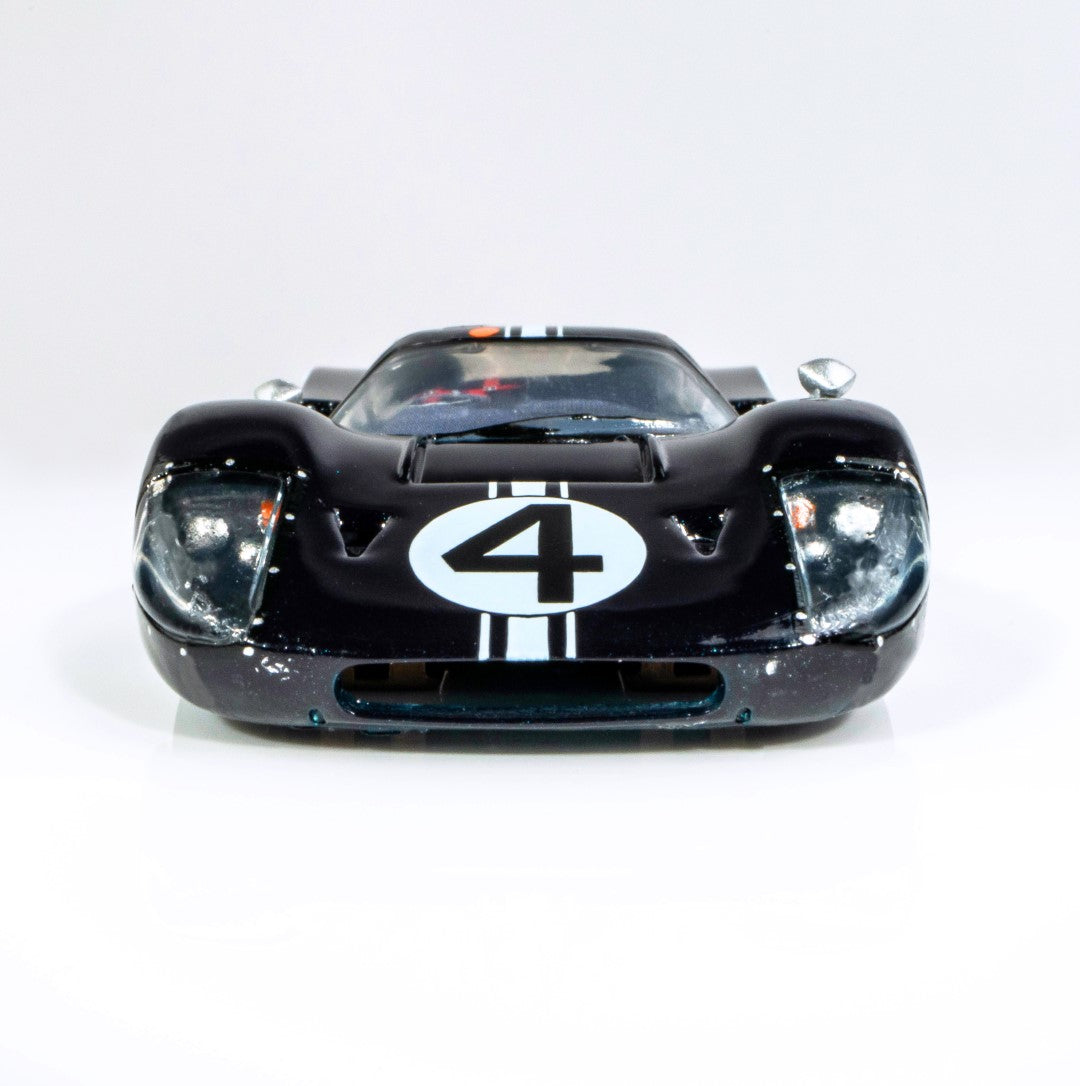 AFX Mega G+ 22048 Ford GT40 Mk IV #4 - HO Scale Slot Car