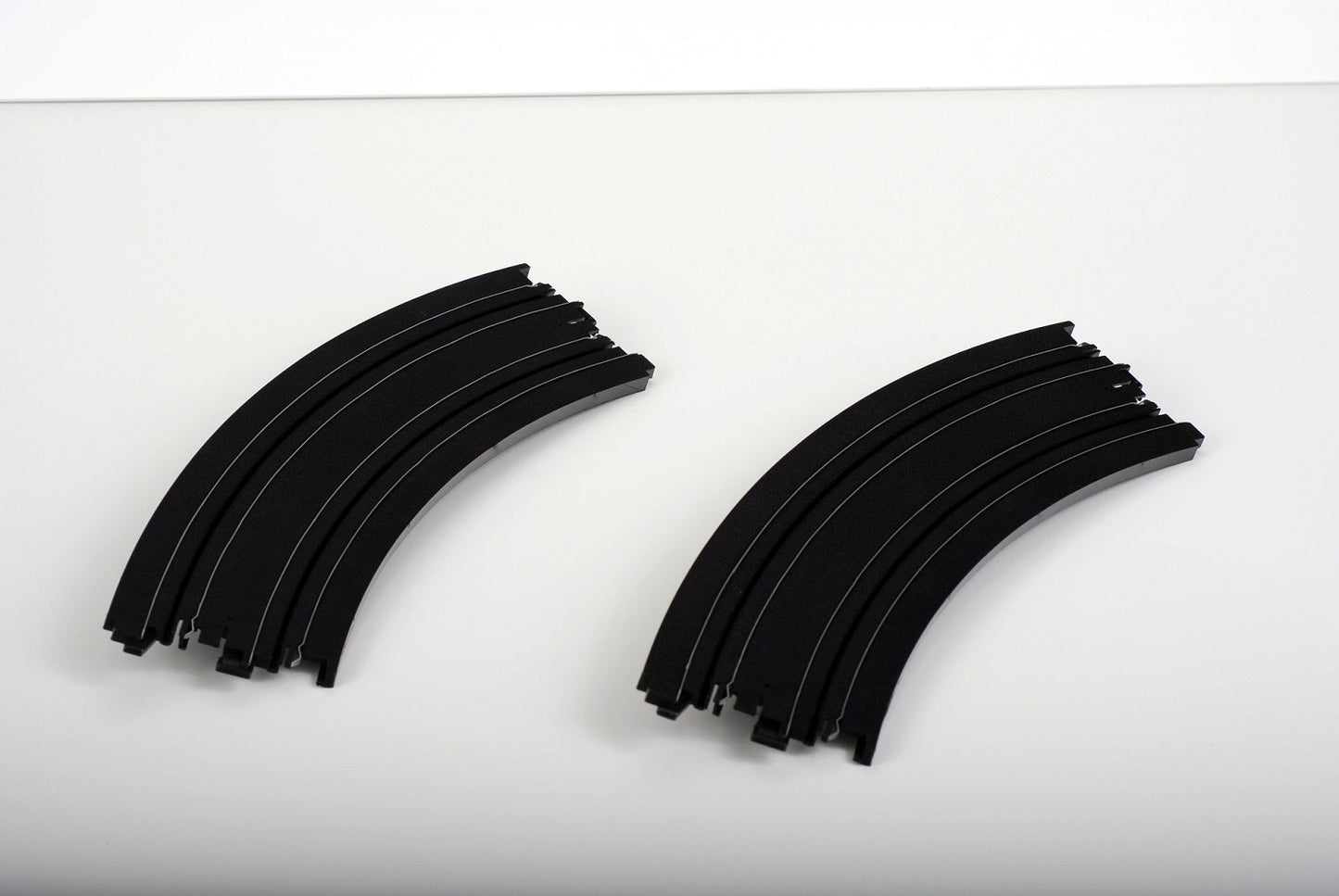 AFX Track 70613 15" Radius 1/8 Curve Slot Car Track (2 pack)