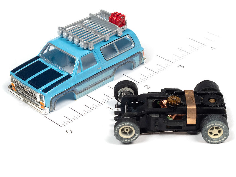 Auto World Xtraction SC388-1A 2023 R1 OFF ROAD 1977 CHEVROLET BLAZER (BLUE) HO Scale Slot Car