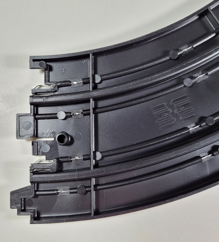 Auto World Track (OPEN-BOX) 9" Radius 1/4 Circle Curve Track With Lane Markers (1 piece)