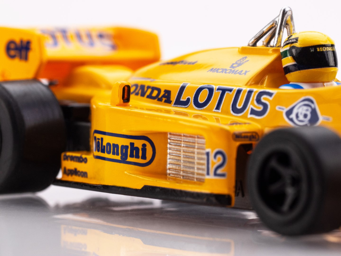 AFX Mega G+ 22114 Lotus 99T Ayrton Senna Yellow and Blue HO Scale Slot Car