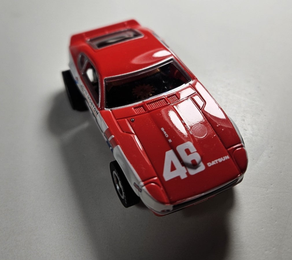 Auto World Xtraction 1971 BRE Datsun 240Z *** DEFECT *** HO Scale Slot Car