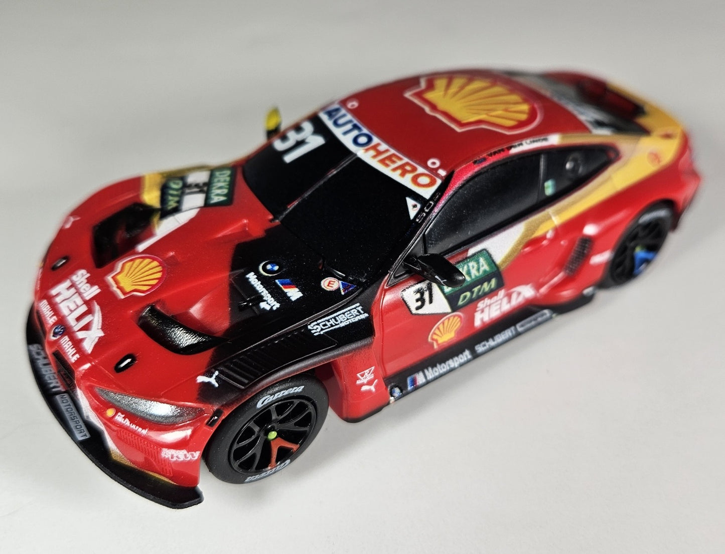 Carrera Go 64224 (PRE-OWNED) BMW M4 GT3 DTM Sheldon van der Linde No. 31 1/43 Scale Slot Car