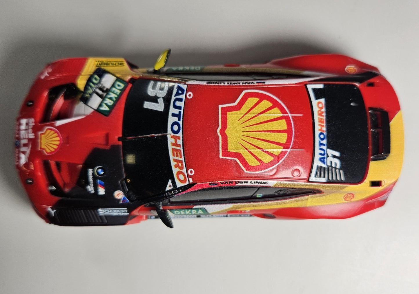 Carrera Go 64224 (PRE-OWNED) BMW M4 GT3 DTM Sheldon van der Linde No. 31 1/43 Scale Slot Car