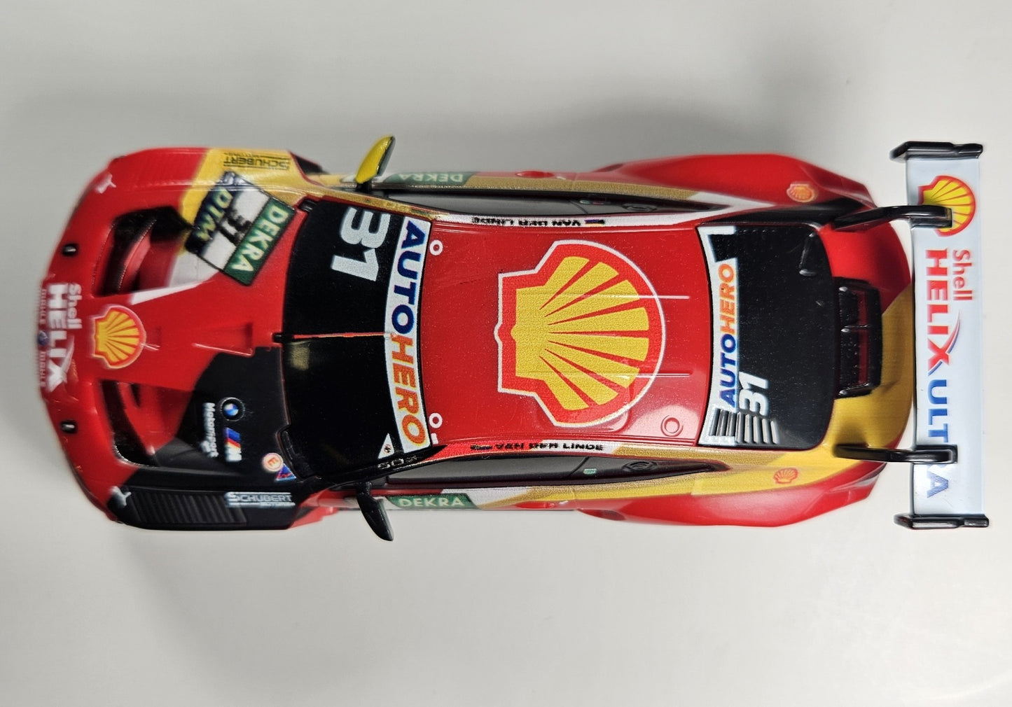 Carrera Go 64224 (PRE-OWNED) BMW M4 GT3 DTM Sheldon van der Linde No. 31 1/43 Scale Slot Car