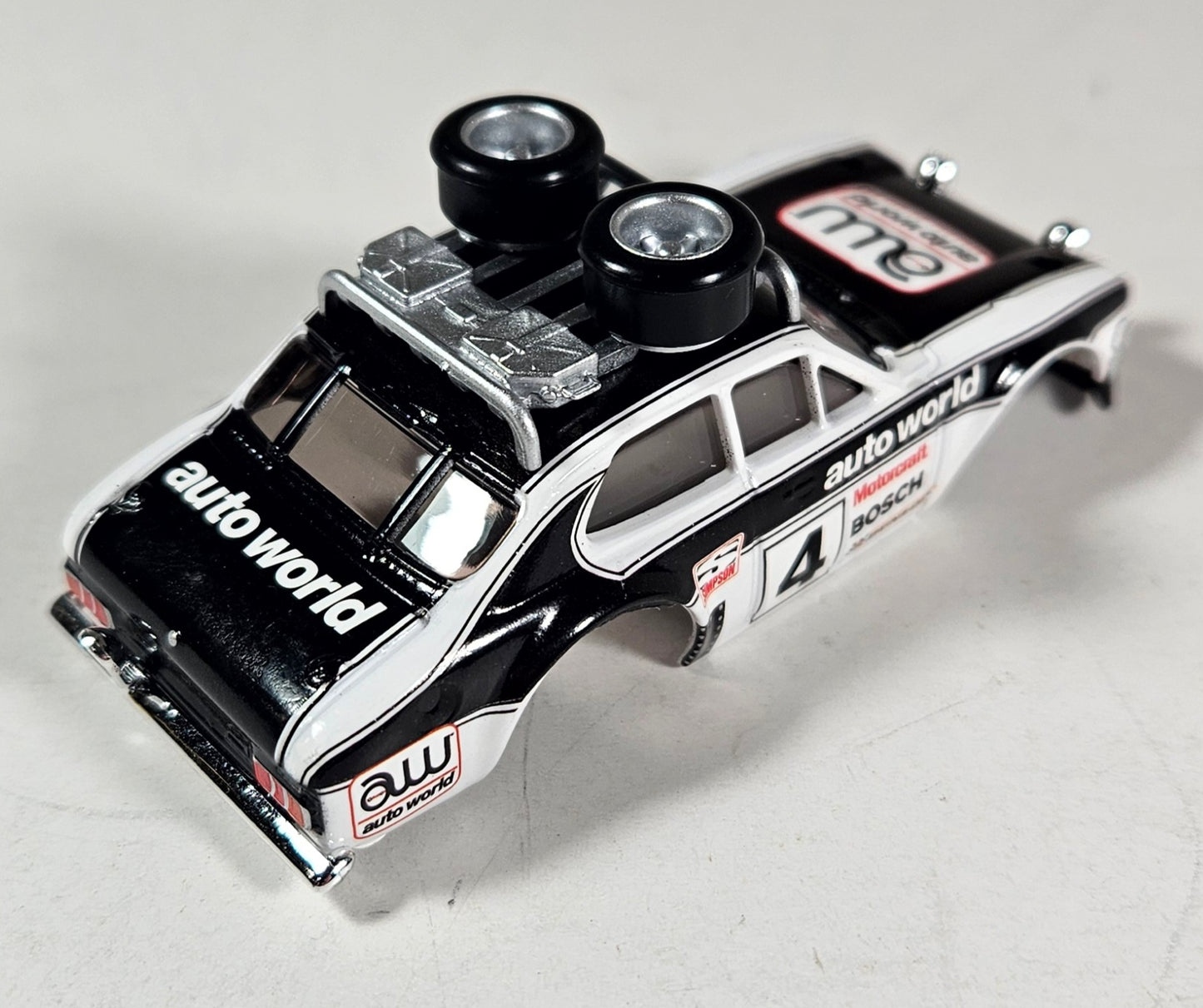 Auto World Parts Xtraction Slot Car Body SC403-1 1975 Ford Escort Mk1 #4