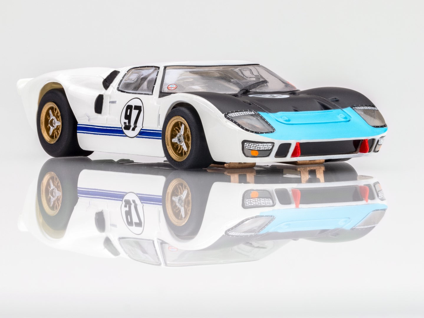 AFX Mega G+ 22058 1966 Ford GT40 MKII #97 Daytona HO Scale Slot Car