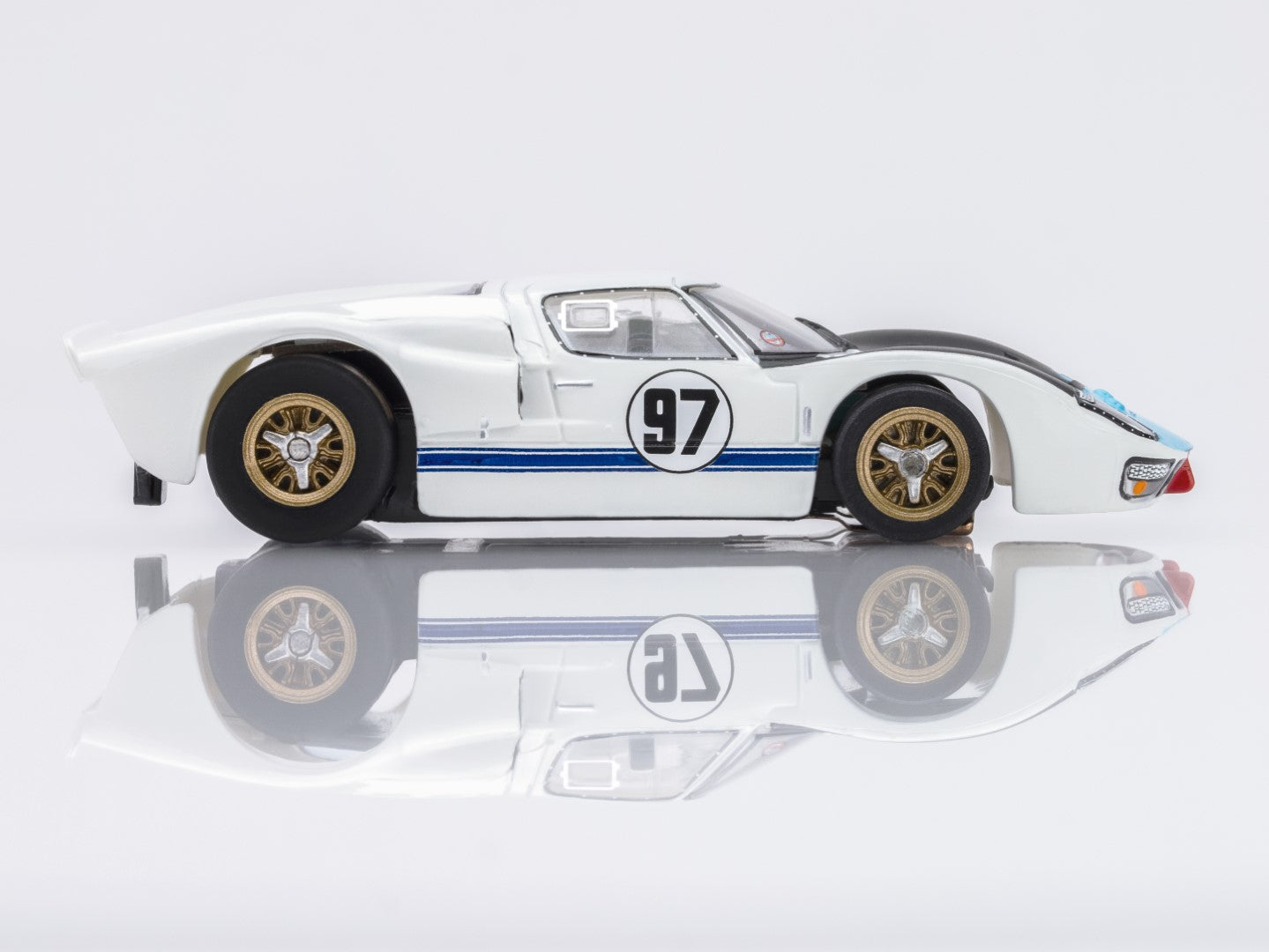 AFX Mega G+ 22058 1966 Ford GT40 MKII #97 Daytona HO Scale Slot Car