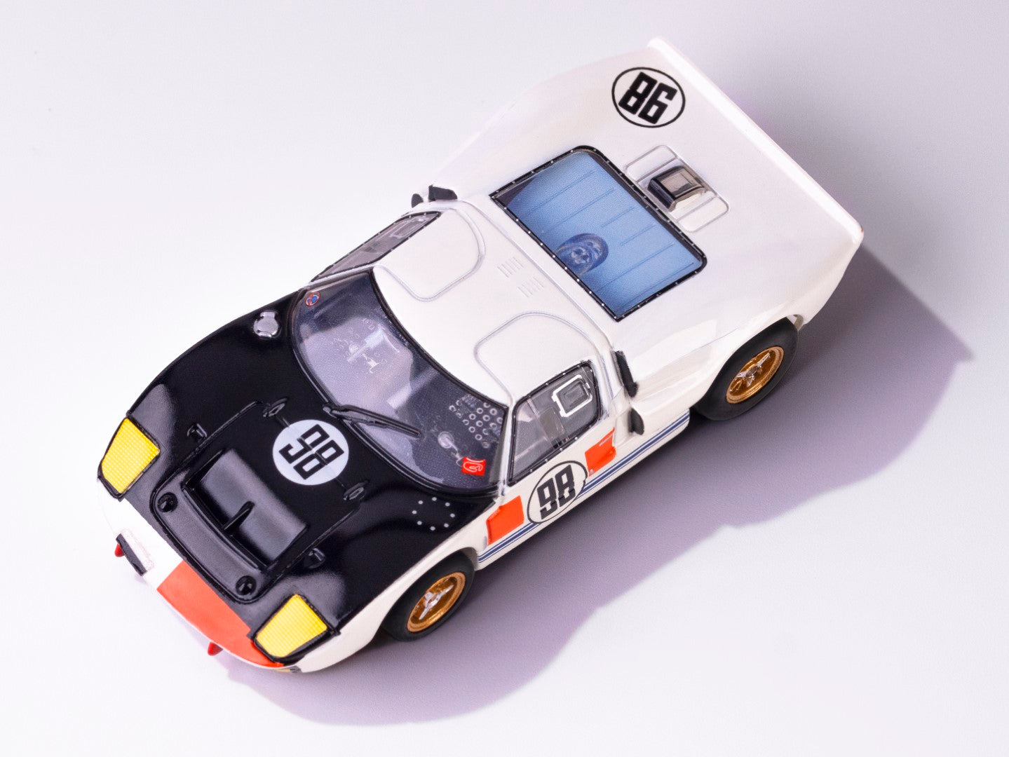 AFX Mega G+ 22059 1966 Ford GT40 MKIIB #98 Daytona HO Scale Slot Car