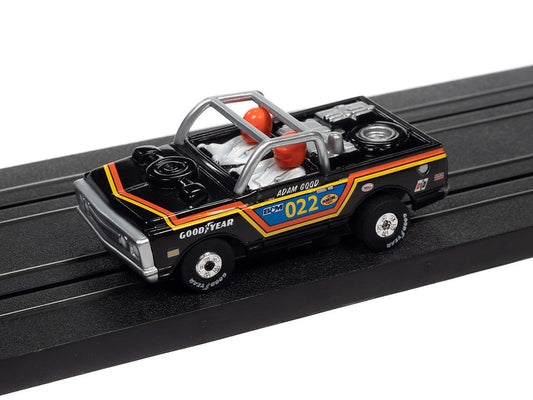 Auto World Thunderjet SC367 -5 R34 1970 Chevrolet Baja Blazer (Black) HO Scale Slot Car