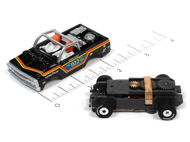 Auto World Thunderjet SC367 -5 R34 1970 Chevrolet Baja Blazer (Black) HO Scale Slot Car