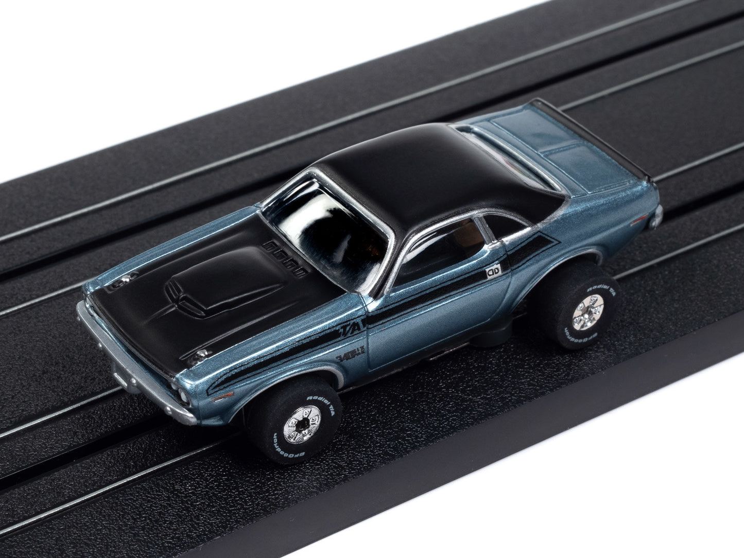 Auto World Thunderjet SC406 -4A 1970 Dodge Challenger T/A Light Blue Poly HO Scale Slot Car