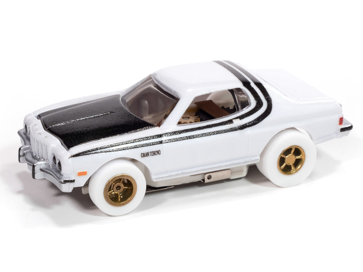 Auto World Xtraction SC417 1976 Ford Torino (***iWheels***) HO Scale Slot Car