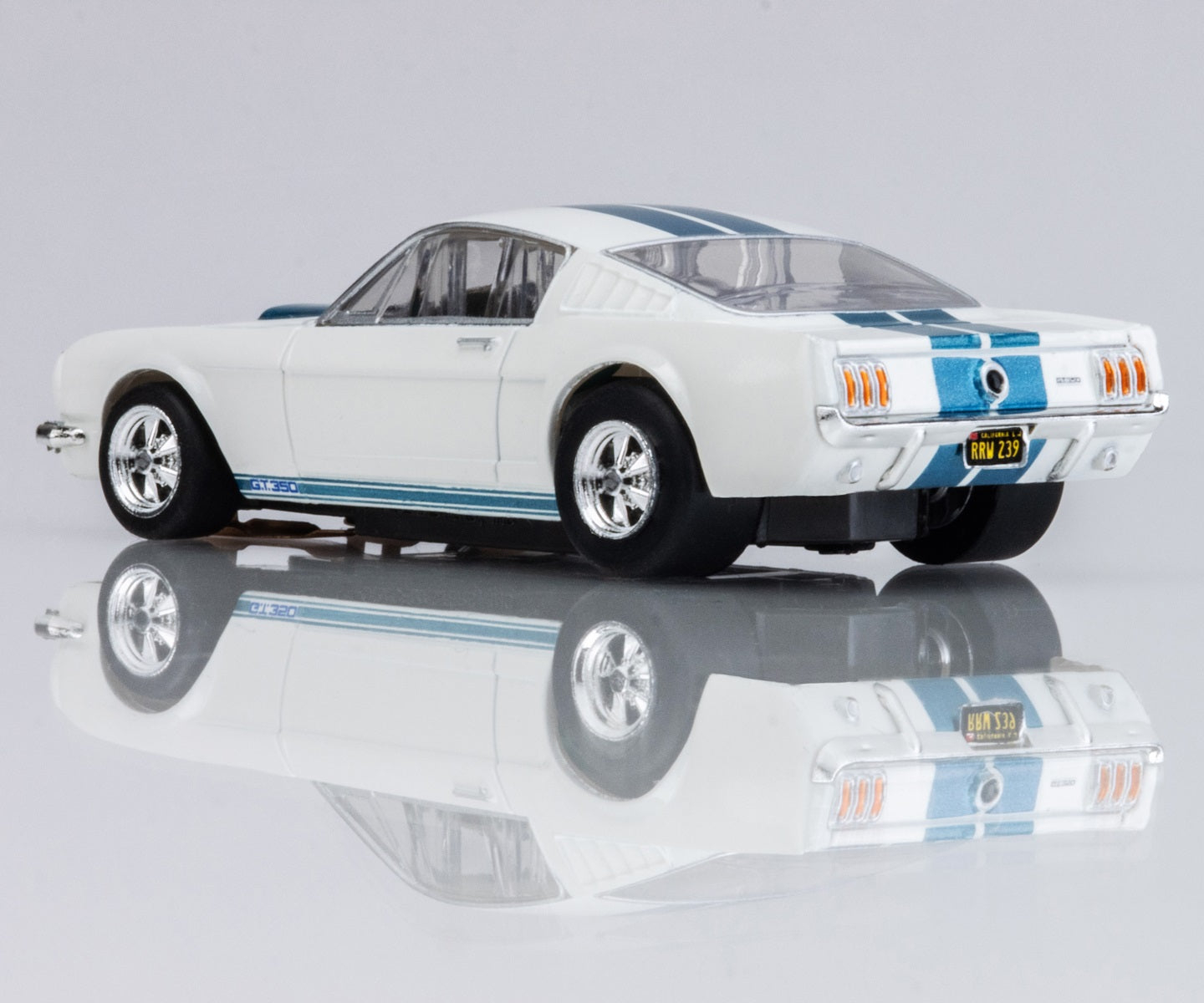 AFX Mega G+ 22068 1965 Shelby Mustang GT350 White/Blue HO Scale Slot Car