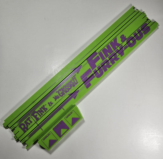 Auto World Track (Bulk Item) 15" Terminal Track (Green) (1 piece)