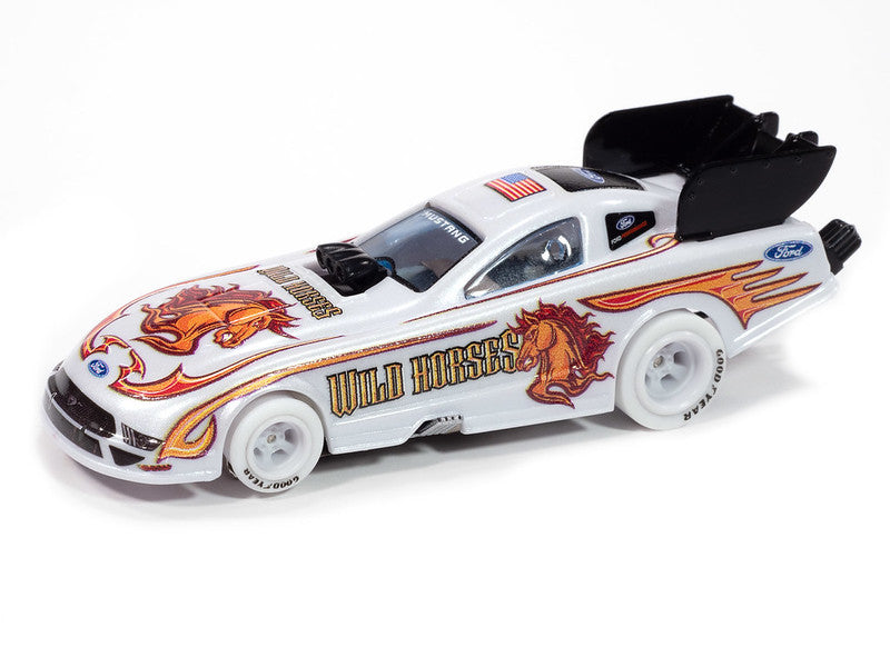Auto World 4Gear SC421 2022 Ford Mustang GT Wild Horses FC (**iWheels**) HO Scale Slot Car