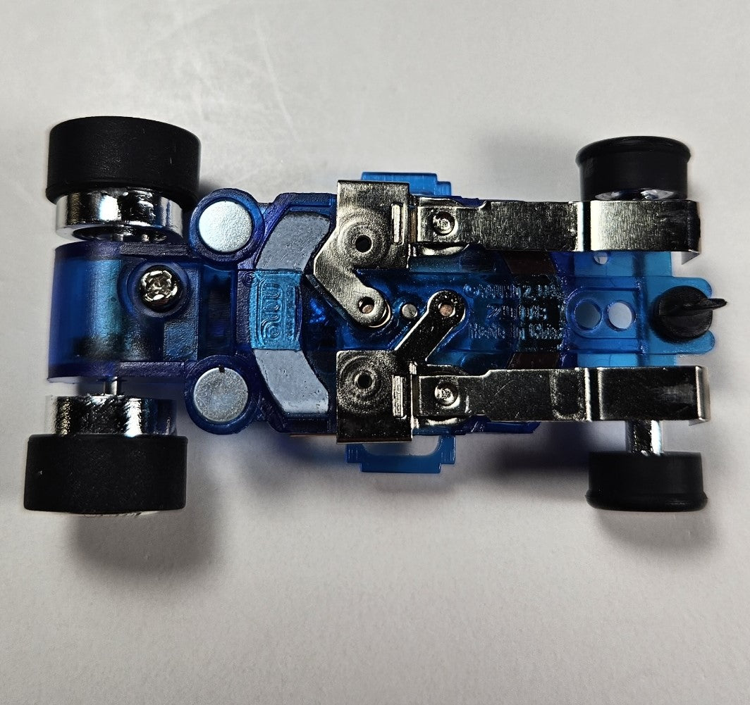 Auto World Parts 4Gear Complete Chassis. Blue Chassis, Chrome Wheels, Black Tires (Long Wheelbase)