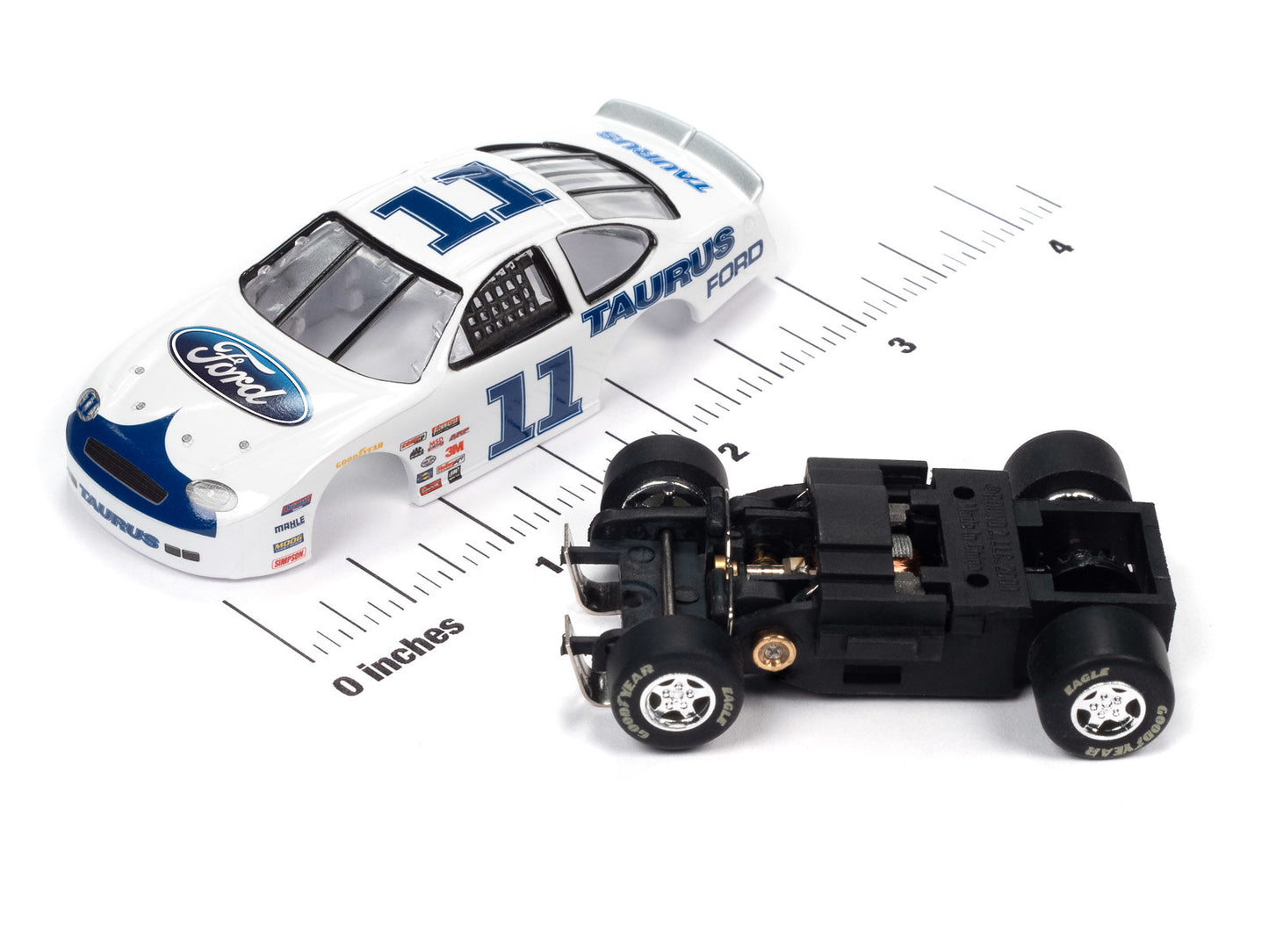 Auto World Super III SC399-2B 2008 Ford Taurus Stock Car (White) HO Scale Slot Car