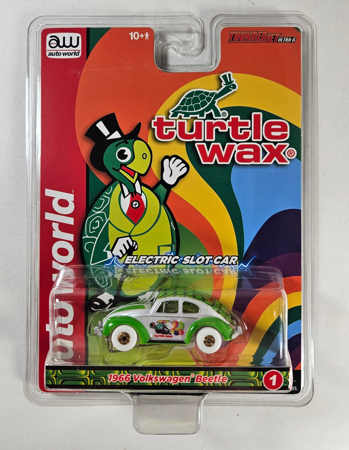 Auto World Thunderjet SC418 1966 Volkswagen Beetle Turtle Wax (***iWheels***)) HO Scale Slot Car