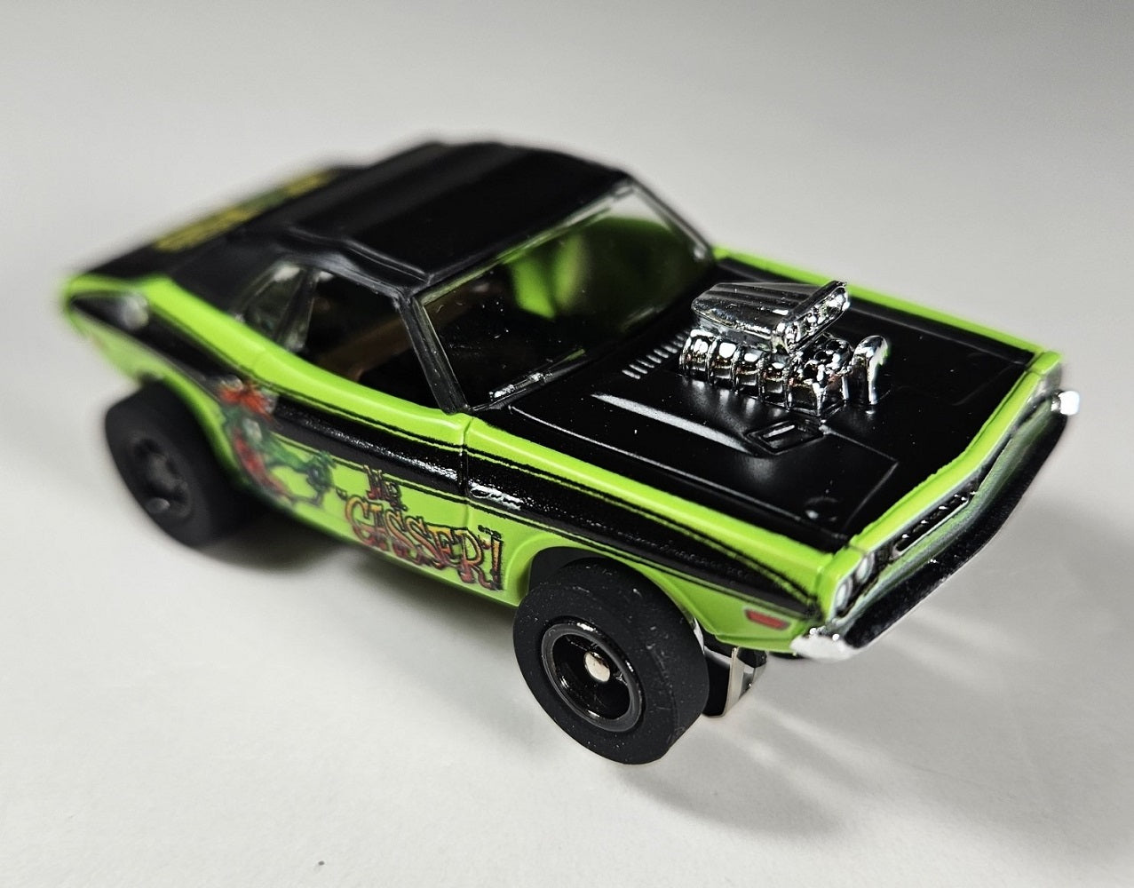 Auto World Xtraction 1970 Dodge Challenger "Mr. Gasser" HO Scale Slot Car