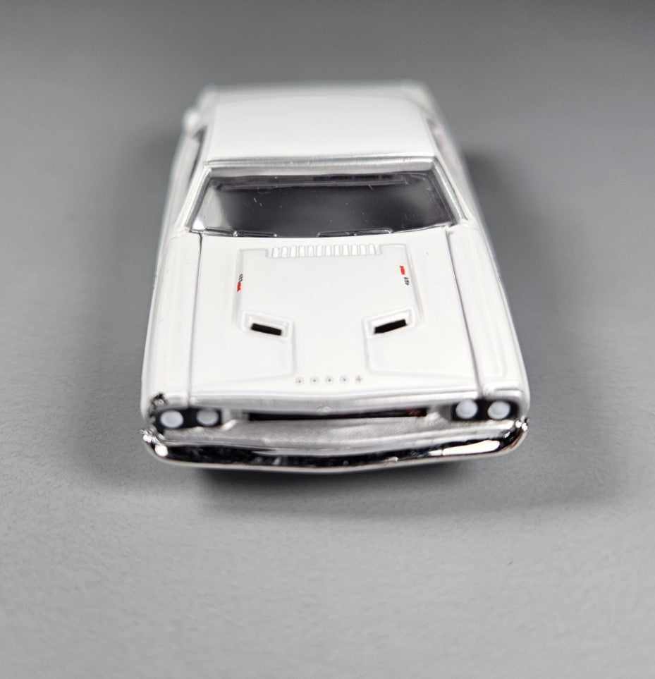 Auto World Parts Xtraction - Slot Car Body - SC402-2 1970 DODGE CHALLENGER