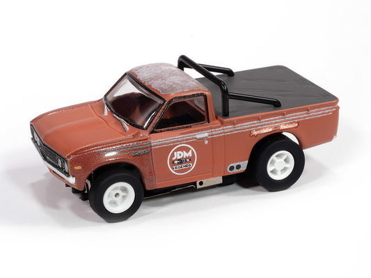 Auto World Xtraction SC418-2A 1972 Datsun 620 Pickup Truck JDM Legends (Rusty Red) HO Scale Slot Car