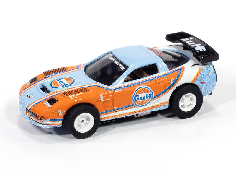 Auto World Xtraction SC418-4B 2004 Chevy Corvette C5R (Gulf Orange & Blue Gulf livery) HO Scale Slot Car