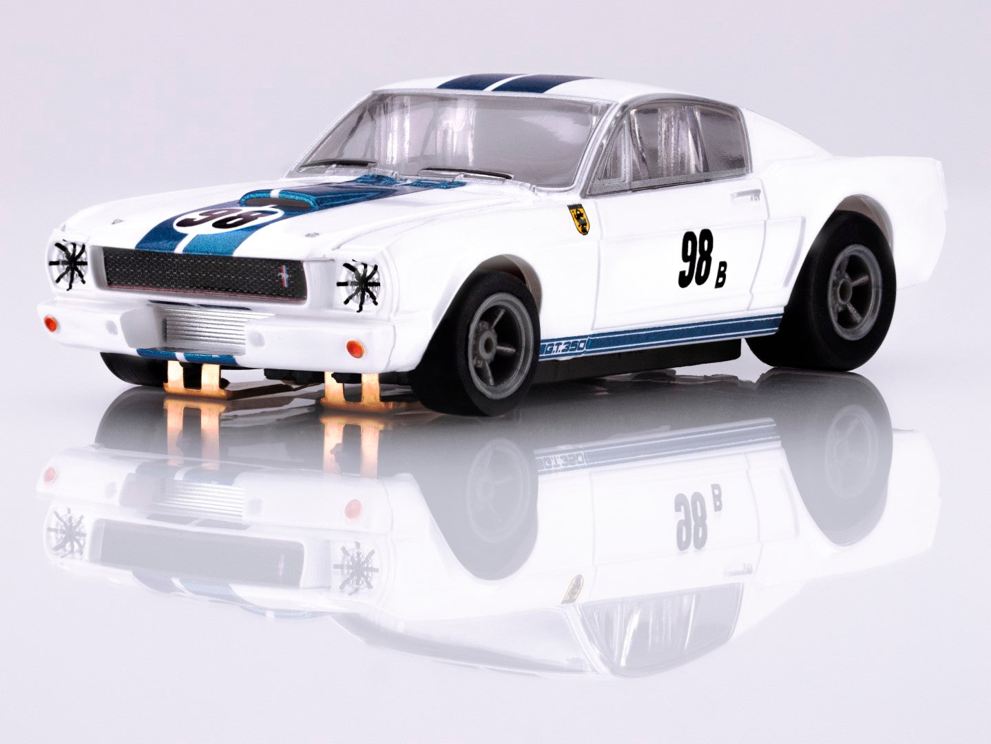 AFX Mega G+ 22125 Shelby Mustang GT350R 1965 Ken Miles HO Scale Slot Car