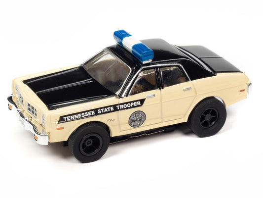 Auto World Xtraction SC397-1 R4 1978 PLYMOUTH FURY TENNESSEE STATE TROOPER HO Scale Slot Car