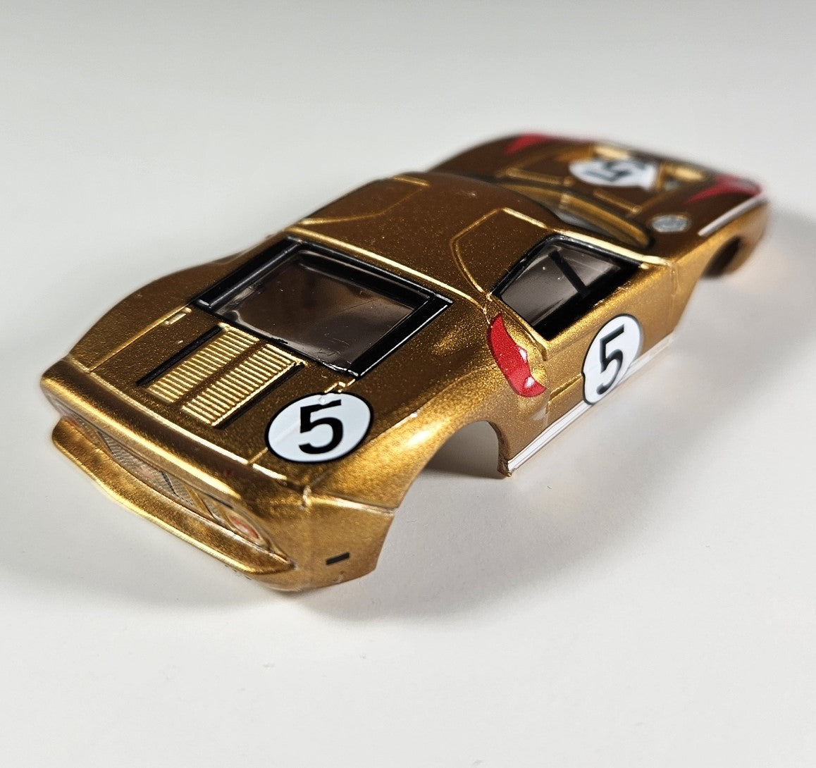 Auto World Parts Xtraction Slot Car Body 2005 Ford GT Gold #5