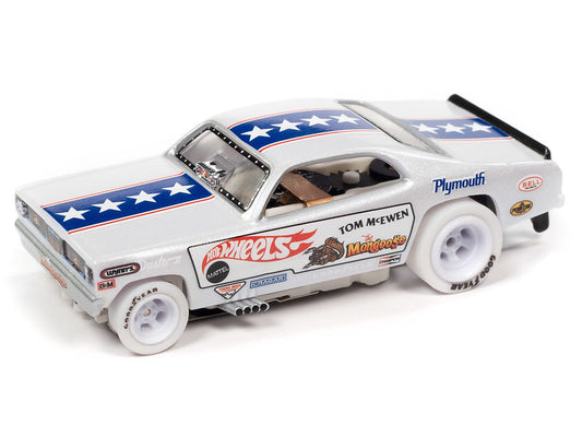 Auto World 4Gear SC369-2 R26 TOM "THE MONGOOSE" MCEWEN - 1970 PLYMOUTH DUSTER iWheels HO Scale Slot Car